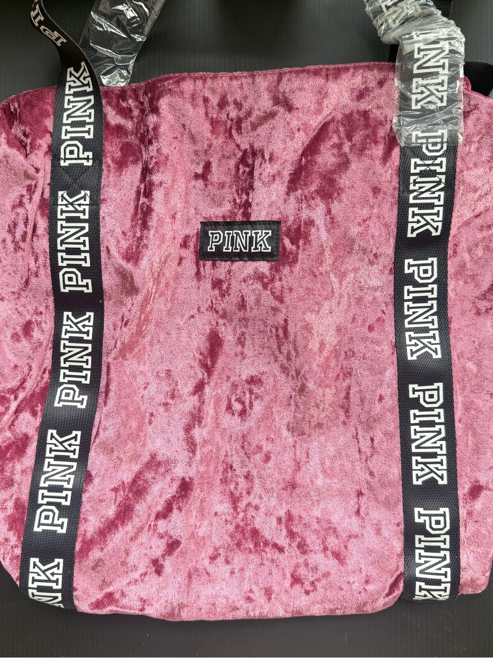 VICTORIAS SECRET PINK LOGO VELVET DUFFLE WEEKEND/GYM BAG DOUBLE STRAP EUC